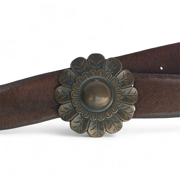 Vintage Durval Floral Brass Buckle Leather Belt – Made in Argentina (Size 34) main image 4
